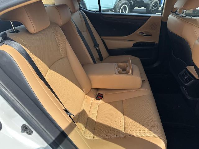 2022 Lexus ES 250 Luxury
