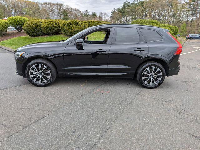 2025 Volvo XC60 B5 Core