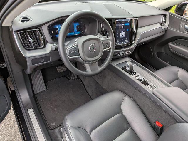 2025 Volvo XC60 B5 Core