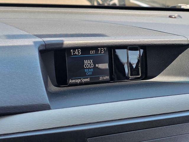 2014 Toyota Sienna SE 8 Passenger