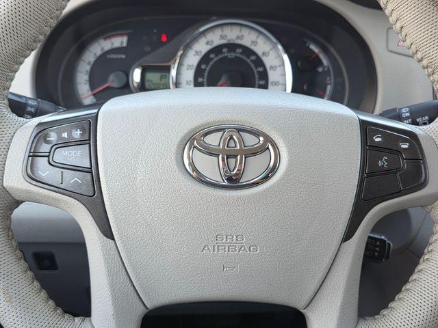 2014 Toyota Sienna SE 8 Passenger