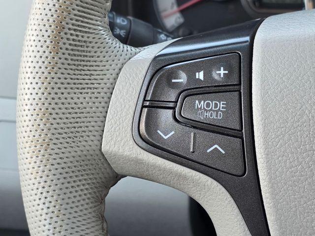 2014 Toyota Sienna SE 8 Passenger