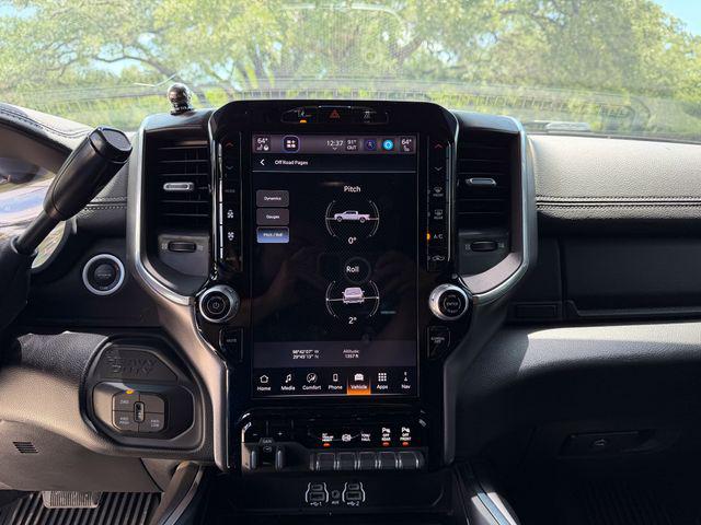 2025 Ram 3500 Laramie Crew Cab 4x4 8' Box