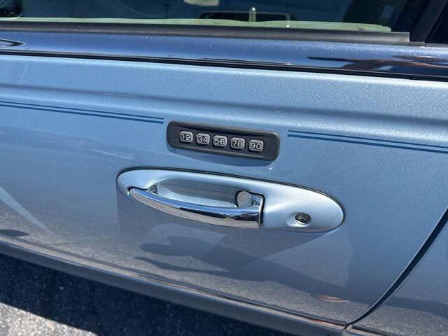 2011 Lincoln Town Car Signature Limited