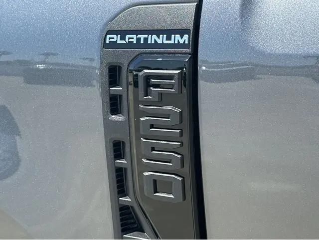 2026 Ford F-250 Platinum