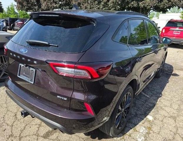 2023 Ford Escape ST-Line Elite
