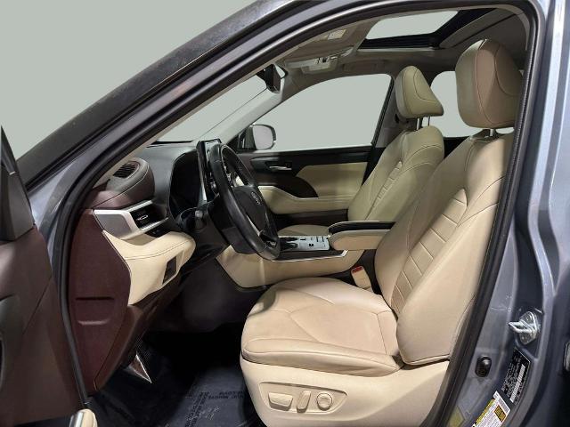 2021 Toyota Highlander Hybrid XLE
