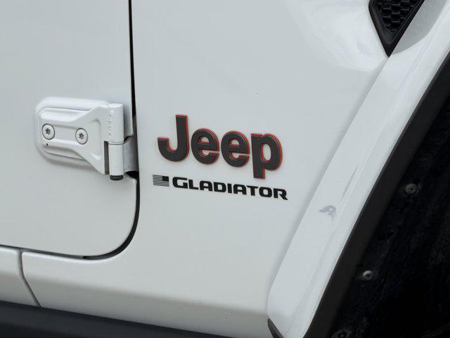 2023 Jeep Gladiator Sport