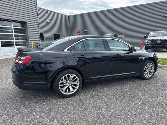 2017 Ford Taurus Limited