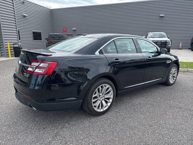2017 Ford Taurus Limited