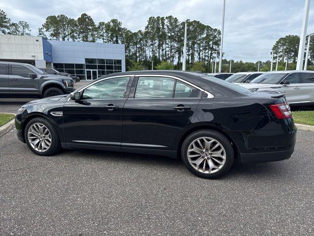 2017 Ford Taurus Limited