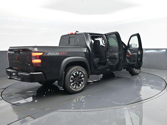 2024 Nissan Frontier Crew Cab PRO-4X 4x4