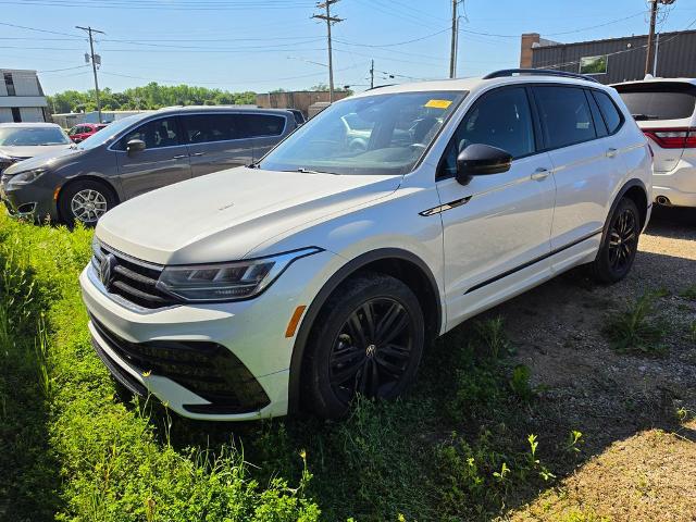 2022 Volkswagen Tiguan 2.0T SE R-Line Black for sale in Chillicothe, OH