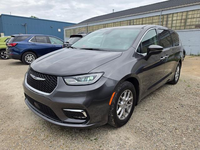 2023 Chrysler Pacifica Touring L for sale near Chillicothe, OH