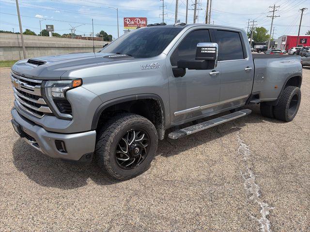 2024 Chevrolet Silverado 3500HD 4WD Crew Cab Long Bed High Country