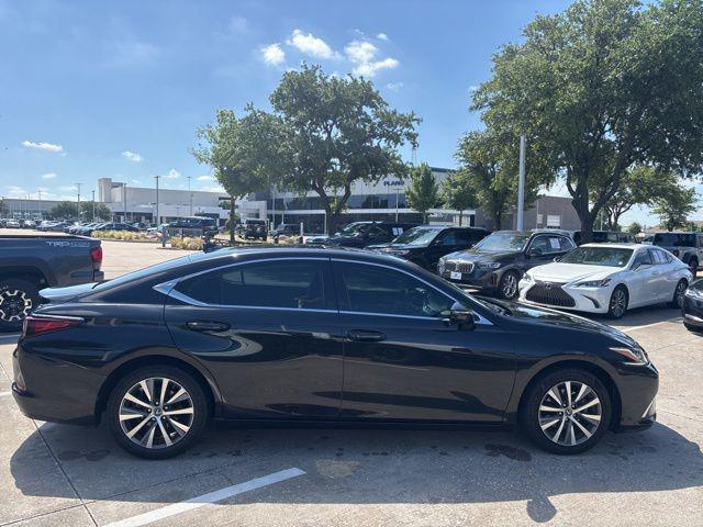 2020 Lexus ES 350 Unknown