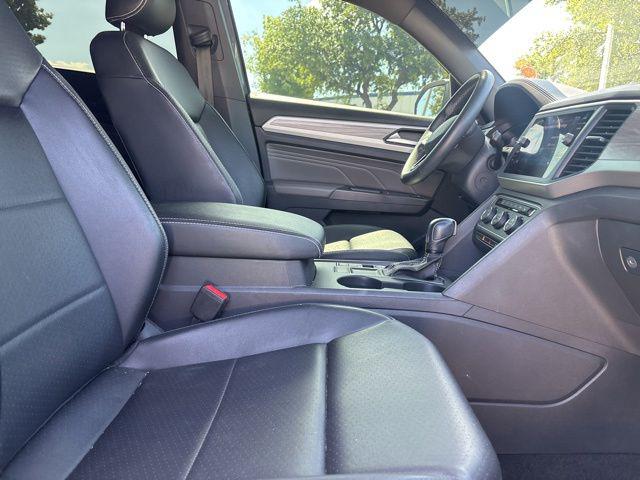 2021 Volkswagen Atlas Cross Sport 2.0T SE w/Technology