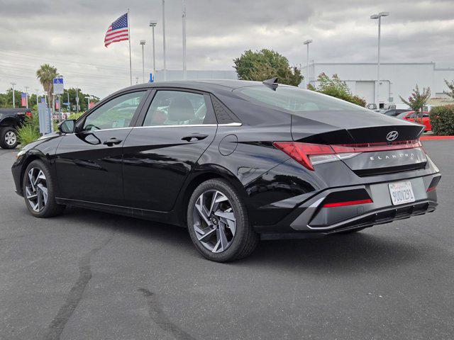 2025 Hyundai Elantra Hybrid Limited