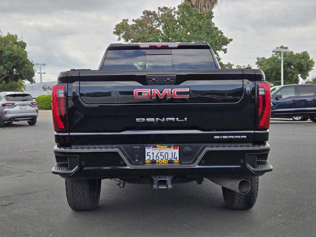 2024 GMC Sierra 2500HD 4WD Crew Cab Standard Bed Denali