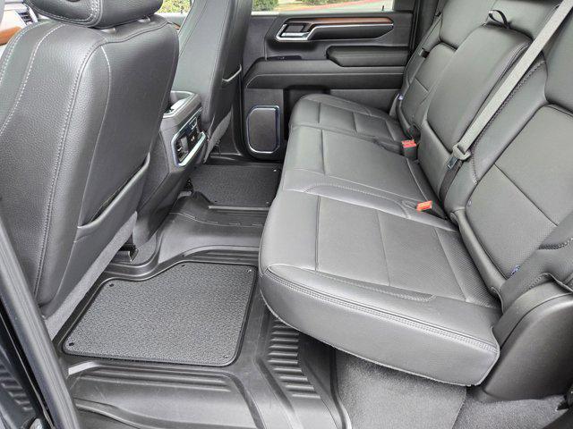 2024 GMC Sierra 2500HD 4WD Crew Cab Standard Bed Denali