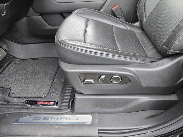 2024 GMC Sierra 2500HD 4WD Crew Cab Standard Bed Denali