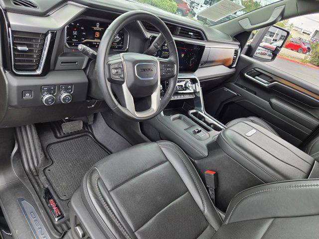 2024 GMC Sierra 2500HD 4WD Crew Cab Standard Bed Denali