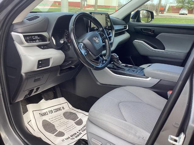 2021 Toyota Highlander LE