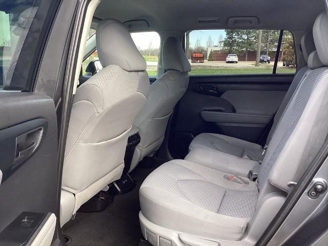 2021 Toyota Highlander LE