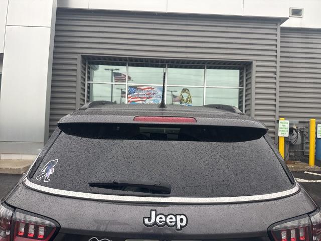 2022 Jeep Compass Latitude Lux 4x4