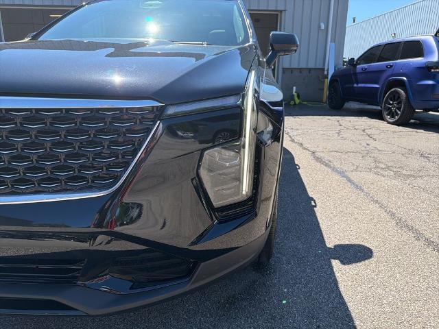 2024 Cadillac XT4 AWD Premium Luxury