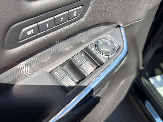 2024 Cadillac XT4 AWD Premium Luxury