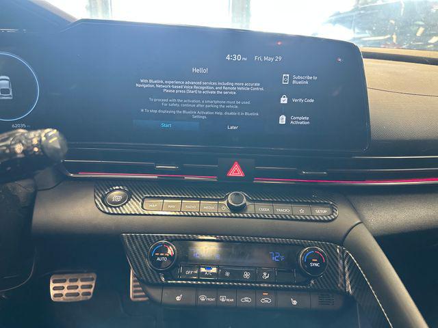 2023 Hyundai Elantra Base