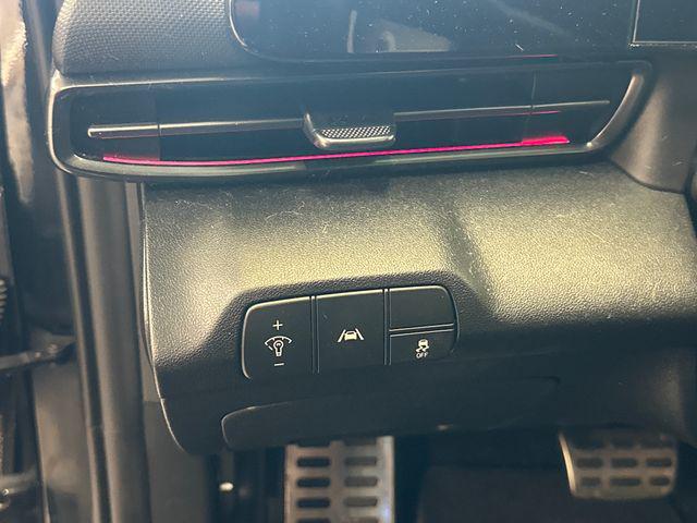 2023 Hyundai Elantra Base