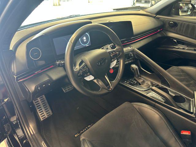 2023 Hyundai Elantra Base