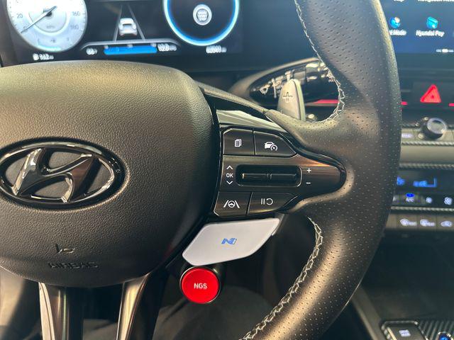 2023 Hyundai Elantra Base