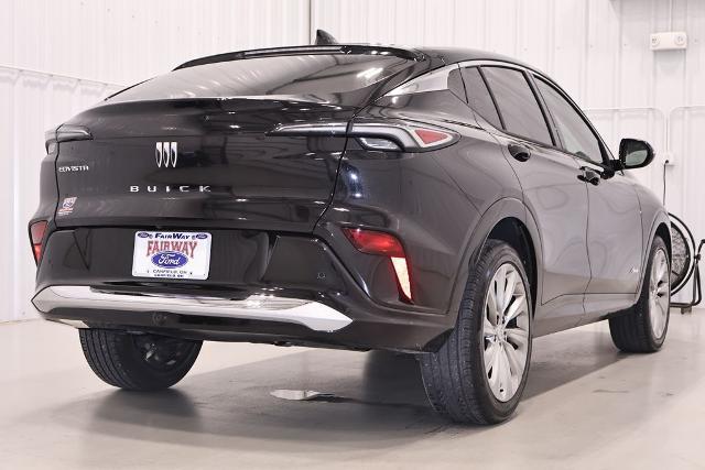 2025 Buick NV Avenir FWD