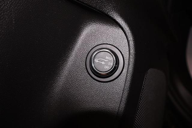 2025 Buick NV Avenir FWD