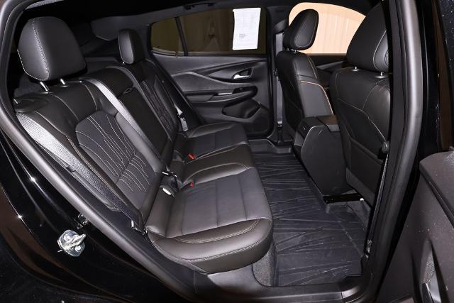 2025 Buick NV Avenir FWD