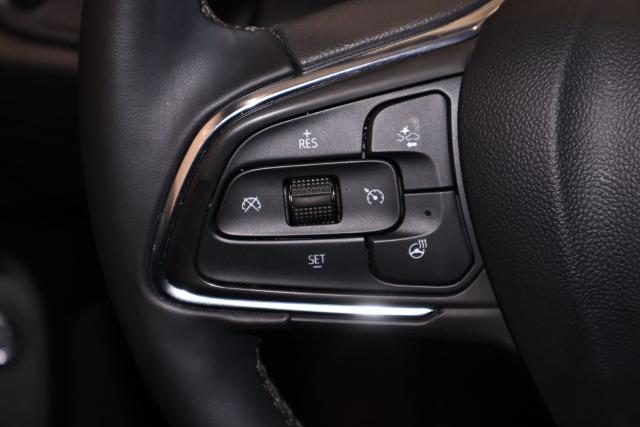 2025 Buick NV Avenir FWD