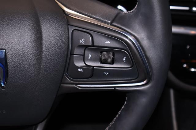 2025 Buick NV Avenir FWD