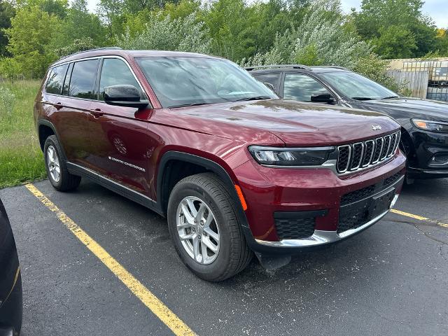 2025 Jeep Grand Cherokee L Laredo X 4x4 for sale in Saukville, WI