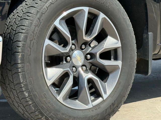 2021 Chevrolet Silverado 1500 4WD Crew Cab Short Bed LT