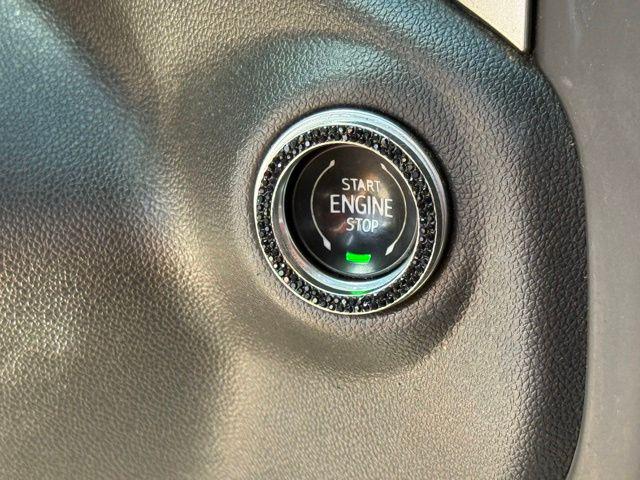 2021 Chevrolet Silverado 1500 4WD Crew Cab Short Bed LT
