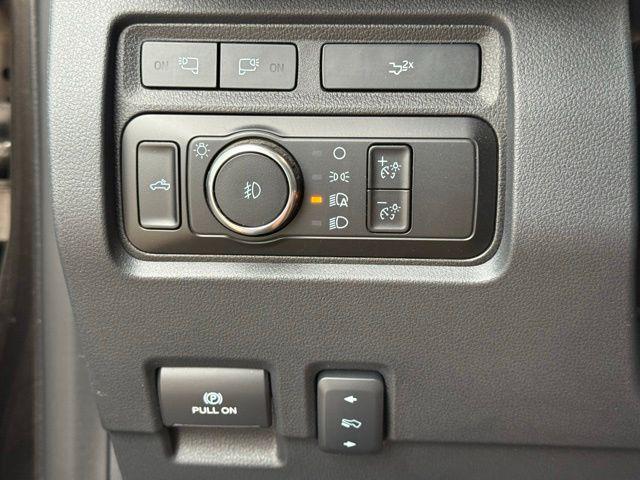 2023 Chevrolet Silverado 1500 4WD Crew Cab Short Bed LTZ