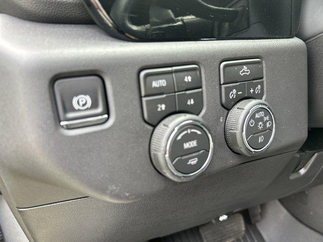 2026 Chevrolet Silverado 1500 4WD Crew Cab Short Bed LT Trail Boss