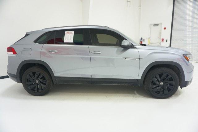 2022 Volkswagen Atlas Cross Sport 2.0T SE w/Technology