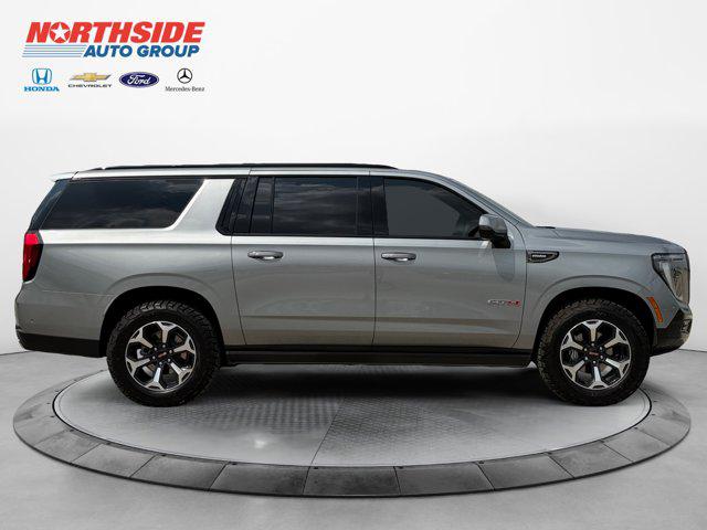 2025 GMC Yukon XL 4WD AT4