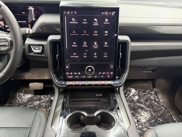 2025 GMC Yukon XL 4WD AT4