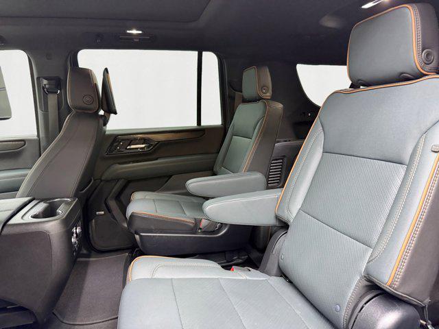 2025 GMC Yukon XL 4WD AT4