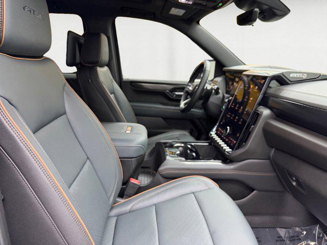 2025 GMC Yukon XL 4WD AT4